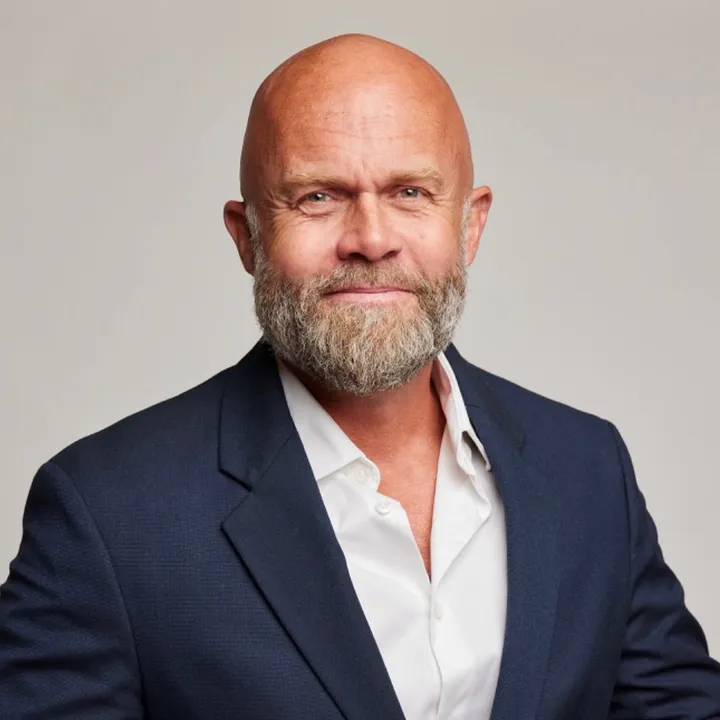 Erik Bertrand Larssen