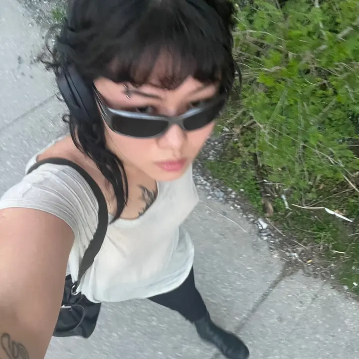 *****