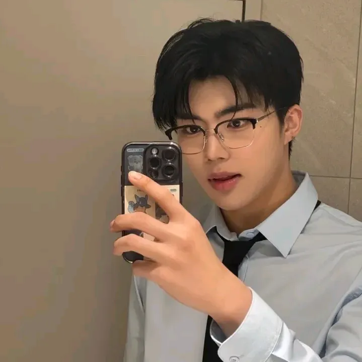 𐙚하나ೀ