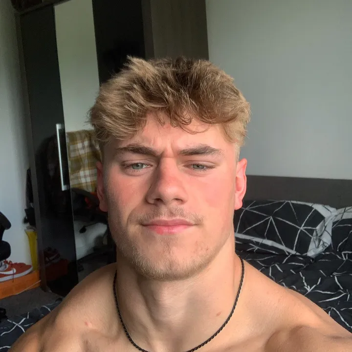 Ethan Leonard