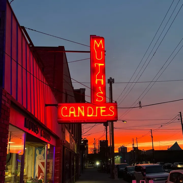Muth’s Candies