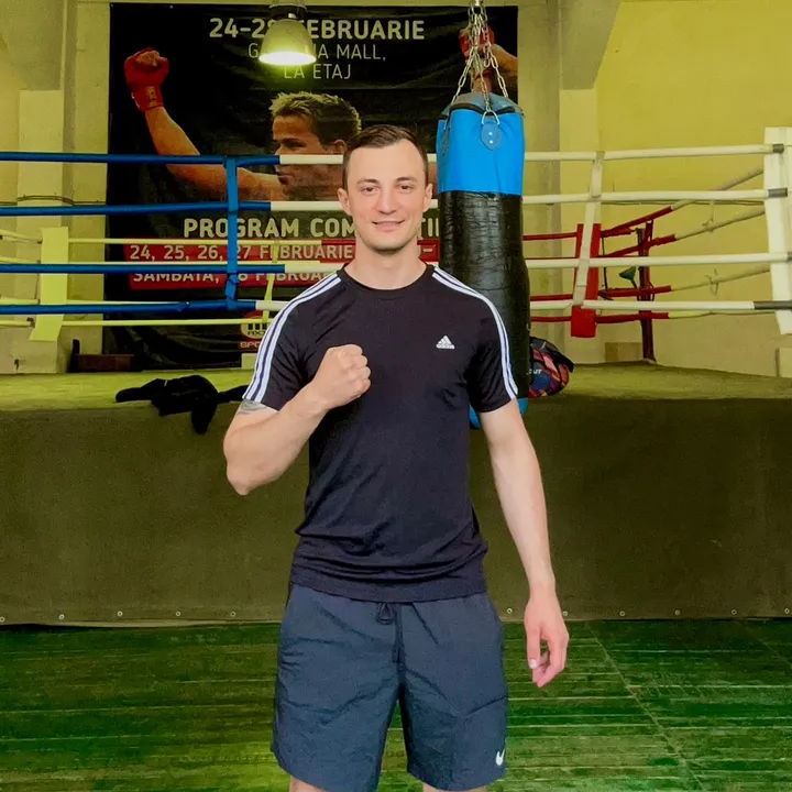 Manu Box 🥊