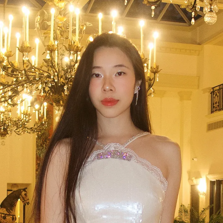 Vivian 唐