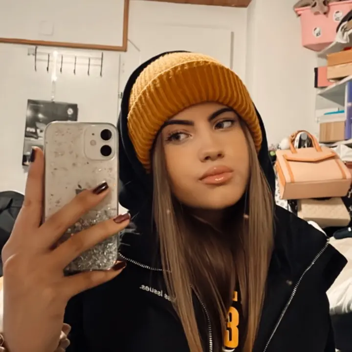 Alicia:)