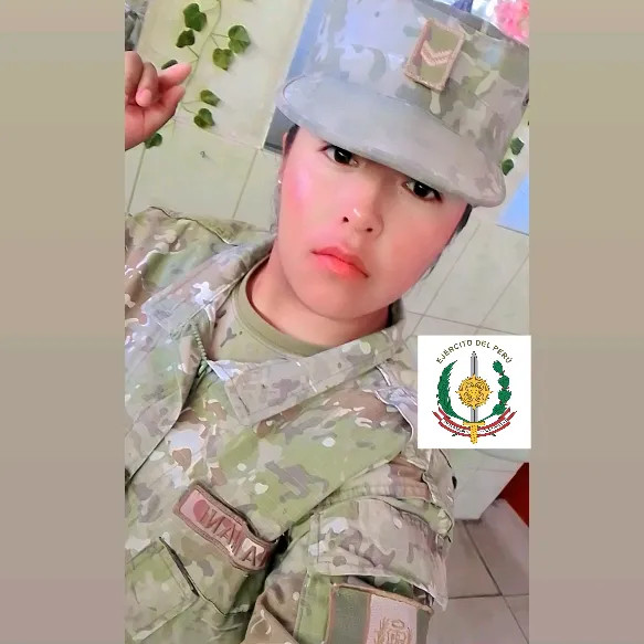 ayde rslnd 👩🏻‍🏫