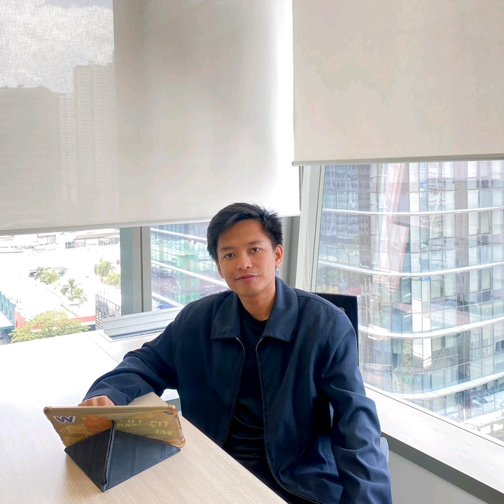 Yel -FWD Career & Life Partner