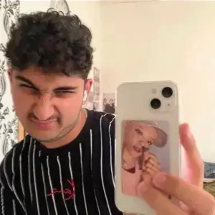 r <3