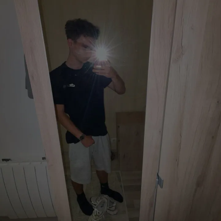 Theo_🇮🇹