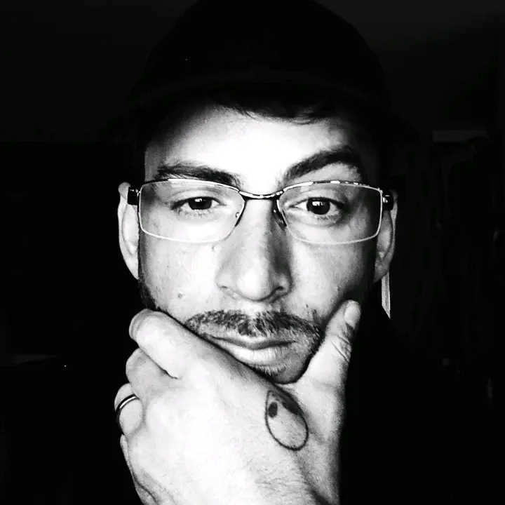 Adonis Oliveira / No-code