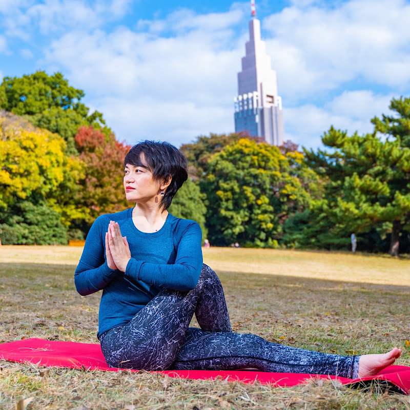 Tokyo Yoga Live