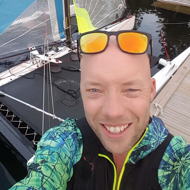 Sailing Chris,  Lawless sailing