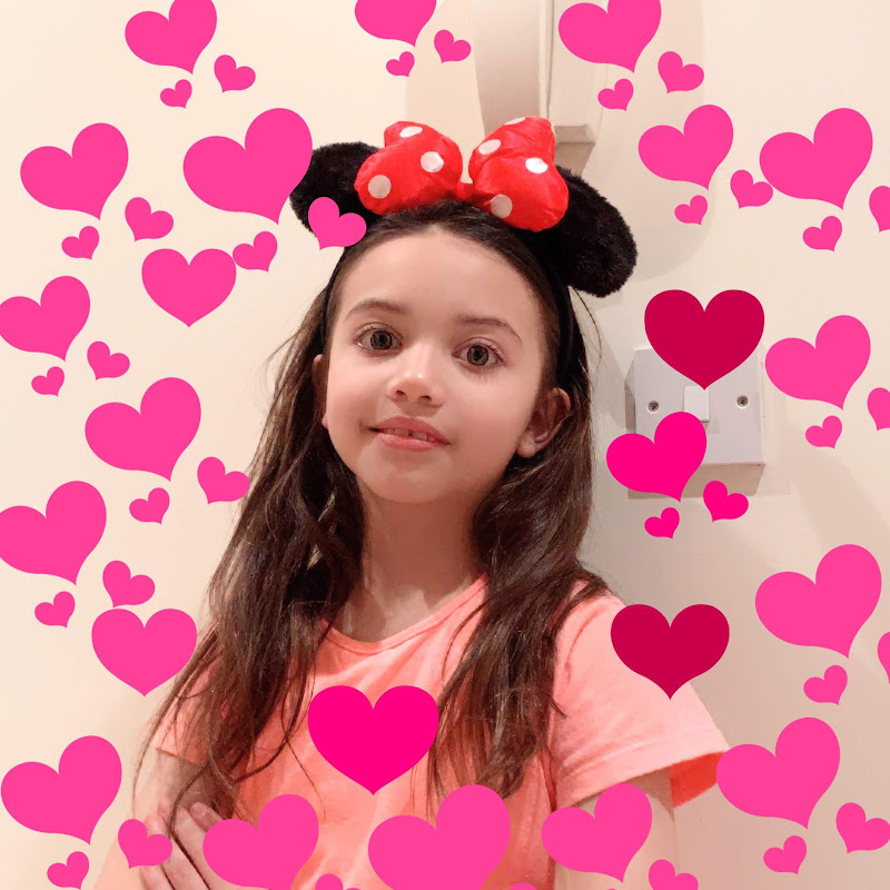 Amelie Rose