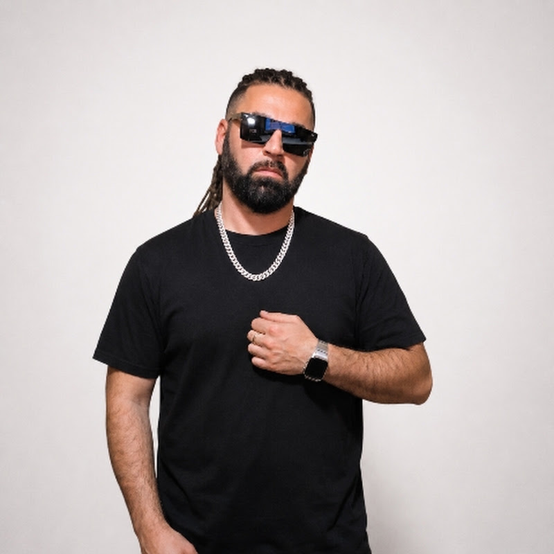 Shak Manaly