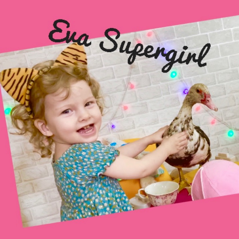 Eva Supergirl