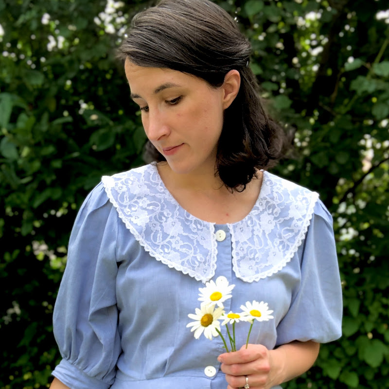Hymns & Home - Homemade Cottage Living