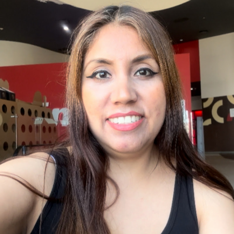 Jovana Vlogs