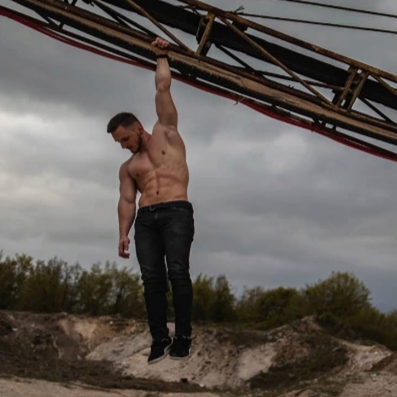 Enes Calisthenics