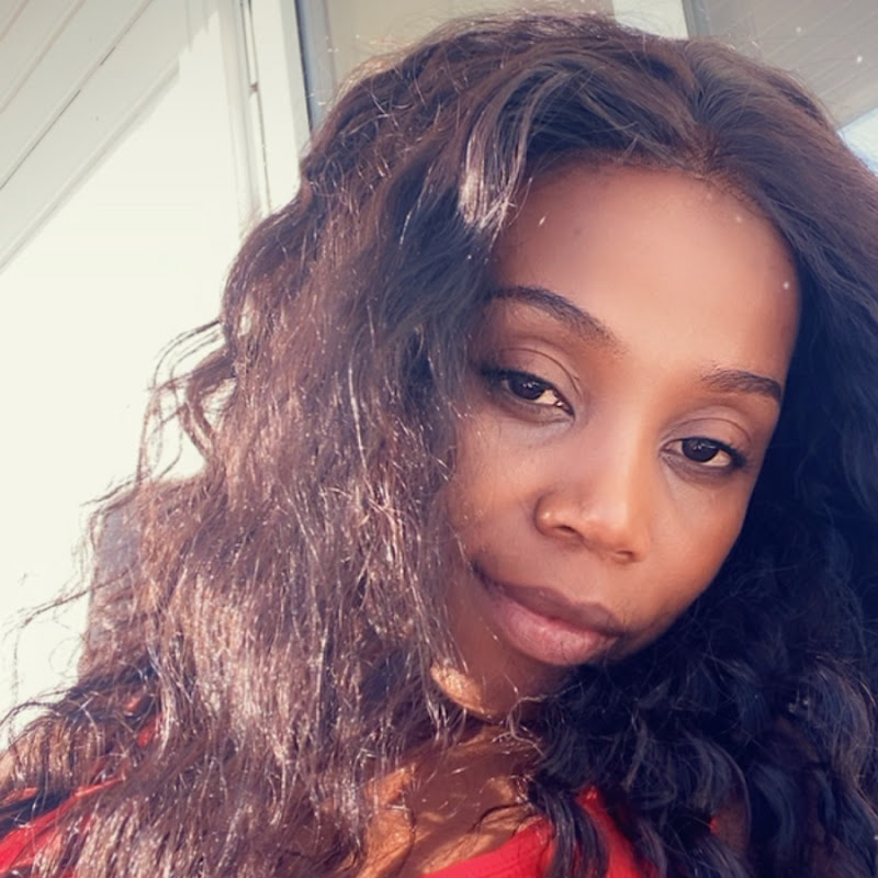 Mary Travels and Lifestyle