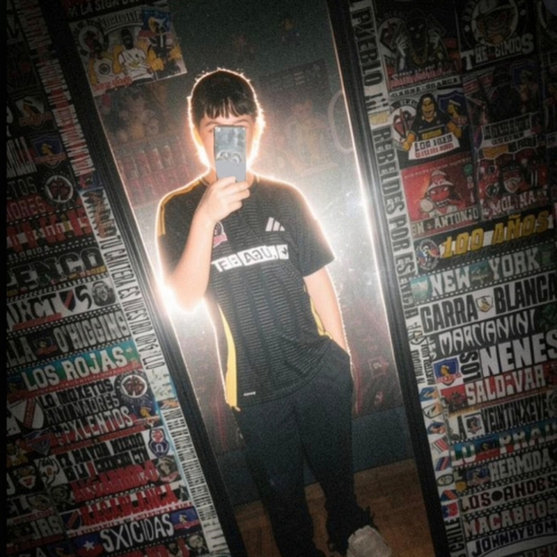 luchito albo 🖤🤍