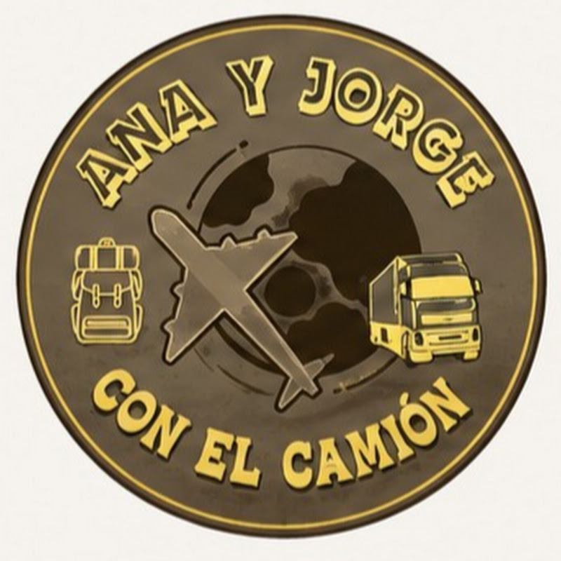 Ana y Jorge con el Camión 