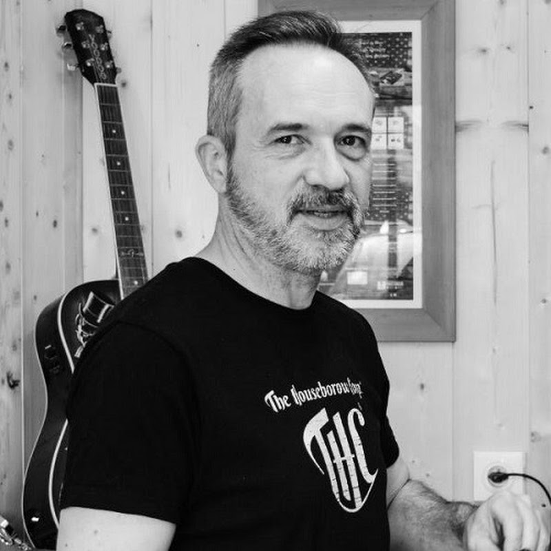 THC Guitars The Houseborow Corp
